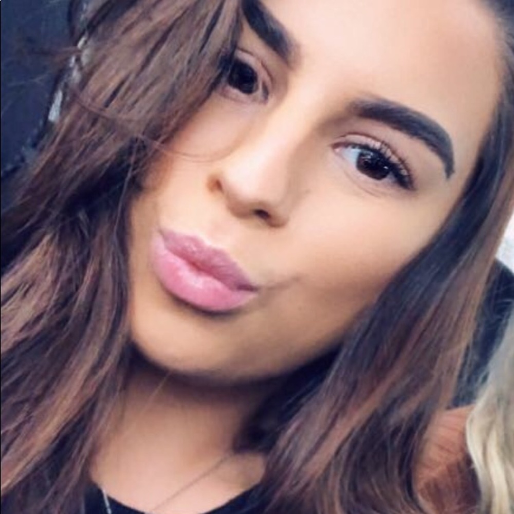 Meet your Posher, Debby